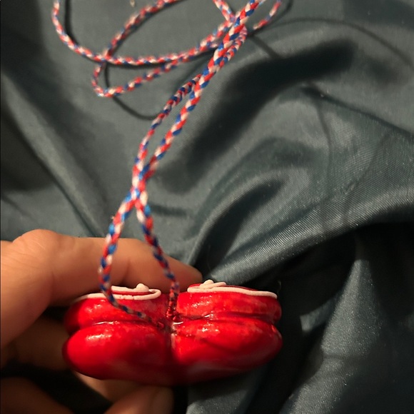 Heart Pendant Necklace - Picture 5 of 8